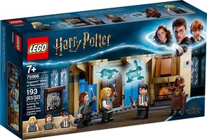 Набор LEGO Hogwarts Room of Requirement