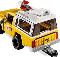 Набор LEGO История игрушек 3 - Спасение на машине Планеты Пицца