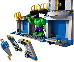Набор LEGO Разгром лаборатории Халком
