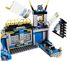 Набор LEGO Разгром лаборатории Халком