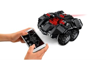 Набор LEGO Бэтмобиль с дистанционным управлением (в приложении)