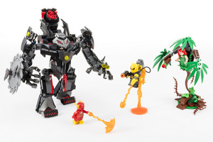 Набор LEGO 76117 Робот Бэтмена против робота Ядовитого Плюща
