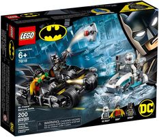 Набор LEGO Гонка на мотоциклах с Мистером Фризом