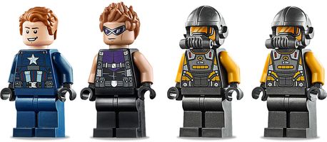 Набор LEGO Avengers Truck Take-down