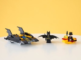 Набор LEGO Batboat The Penguin Pursuit!