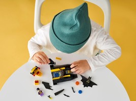 Набор LEGO Batboat The Penguin Pursuit!