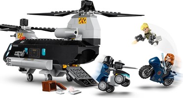 Набор LEGO Black Widow's Helicopter Chase