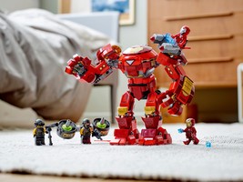 Набор LEGO Iron Man Hulkbuster versus A.I.M. Agent