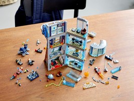 Набор LEGO Битва на башне Мстителей