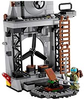 Набор LEGO Нападение на логово Черепашек