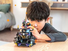Набор LEGO Iron Bull Tank