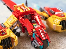Набор LEGO Monkie Kid's Cloud Jet