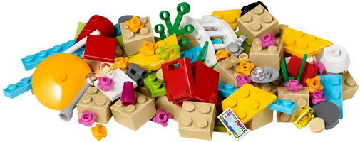 Набор LEGO Heartlake City Playmat 2017 with Parts