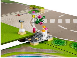 Набор LEGO Heartlake City Playmat 2017 with Parts