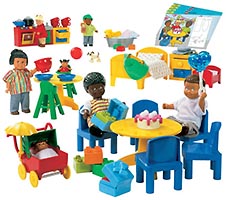 Набор LEGO 9215 Семейный кукольный набор