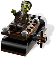 Набор LEGO Сумасшедший учёный и его монстр
