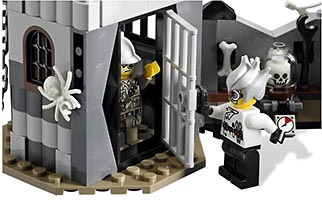 Набор LEGO Сумасшедший учёный и его монстр