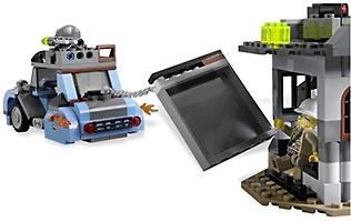 Набор LEGO Сумасшедший учёный и его монстр