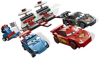 Набор LEGO Подарочный Суперпэк 3 в 1 - Тачки