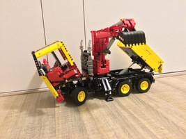 Набор LEGO Dump truck