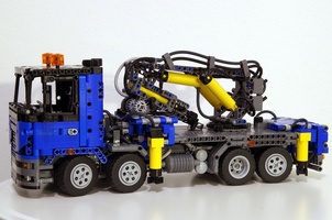 Набор LEGO MOC-10801 Truck with pneumatic crane