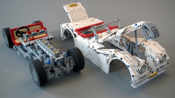 Набор LEGO Classic Jaguar Roadster RC version