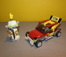 Набор LEGO 60150 - Pizza advertising (buggy + column)