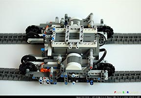 Набор LEGO Гусеничное шасси с управлением через Mindstorm