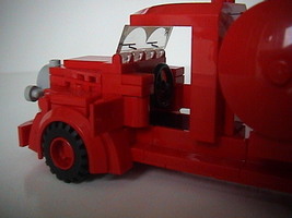 Набор LEGO MOC-11717 Austin K6 RAF Firetruck