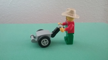 Набор LEGO Газонокосилка (нано)