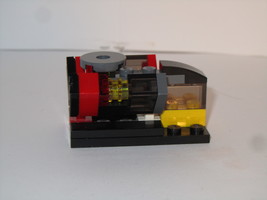 Набор LEGO 31040 Set Alternative V8 engine