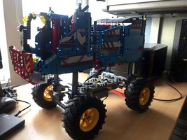 Набор LEGO MOC-12810 42070-1 Alternate Build - The Dakar Rally Truck from the hood