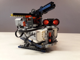 Набор LEGO Защитник (D3F3ND3R)