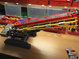 Набор LEGO Crawler Crane with Jib