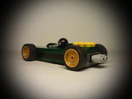 Набор LEGO 75884 Lotus F1 Car