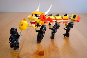 Набор LEGO MOC-13233 Танец дракона (Китайский Новый год)