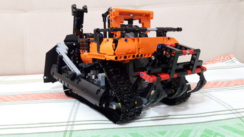 Набор LEGO RC Caterpillar Bulldozer