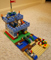 Набор LEGO Замок на реке