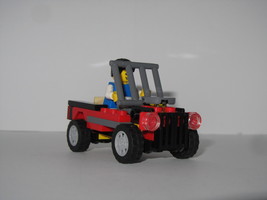 Набор LEGO 31040 Set Alternative Minifig Jeep