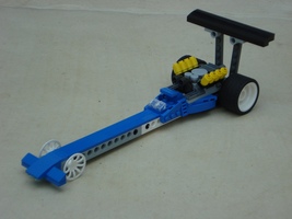 Набор LEGO 31070 dragster