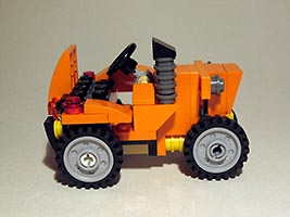 Набор LEGO Трактор Зетор
