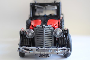 Набор LEGO MOC-14807 Grosser Mercedes-Benz 770