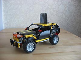 Набор LEGO Тойота Ланд Крузер с держателем телефона