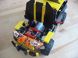 Набор LEGO Тойота Ланд Крузер с держателем телефона