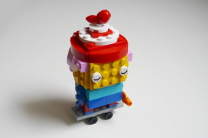 Набор LEGO Скейтер (Брикхедз)