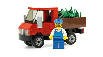 Набор LEGO MOC-14908 Красный грузовик