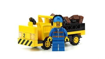 Набор LEGO MOC-15017 Airport luggage transport vehicle
