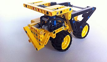 Набор LEGO Самосвал