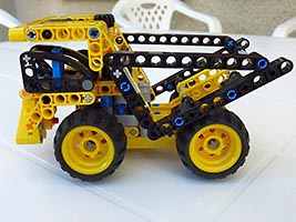 Набор LEGO Самосвал