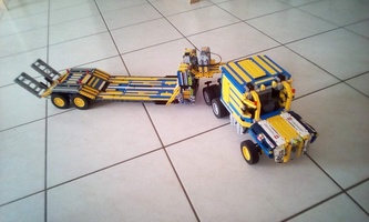 Набор LEGO LKW - Zugmaschine mit Tieflader